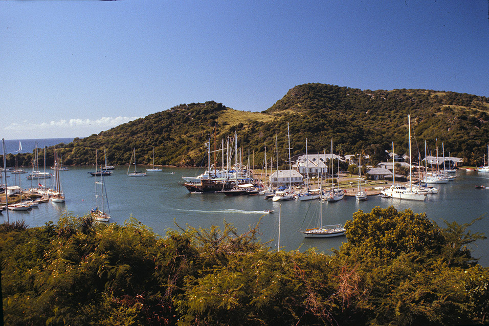 antigua/antigua_harbor