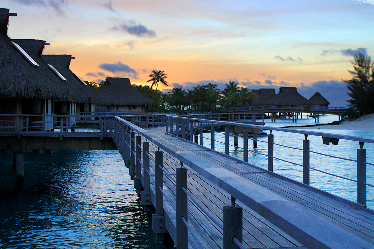 bora_bora/bora_hilton_sunset_room_208