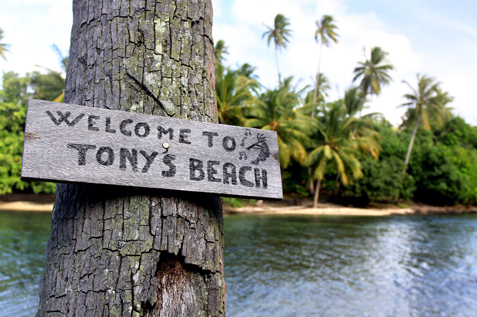 bora_bora/bora_tonys_beach