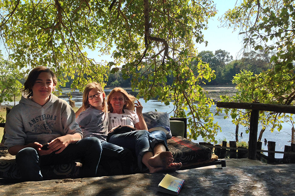 botswana/maun_old_bridge_marieke_ac_sam