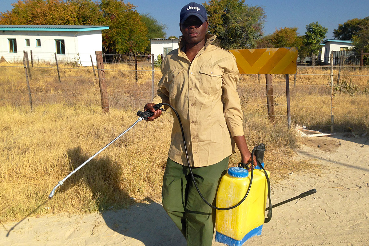 botswana/moremi_tsetse_fly_control