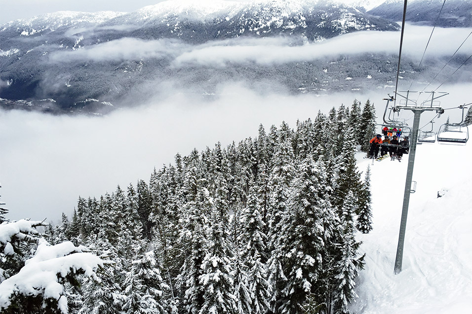 canada/whistler_chair_lift_back