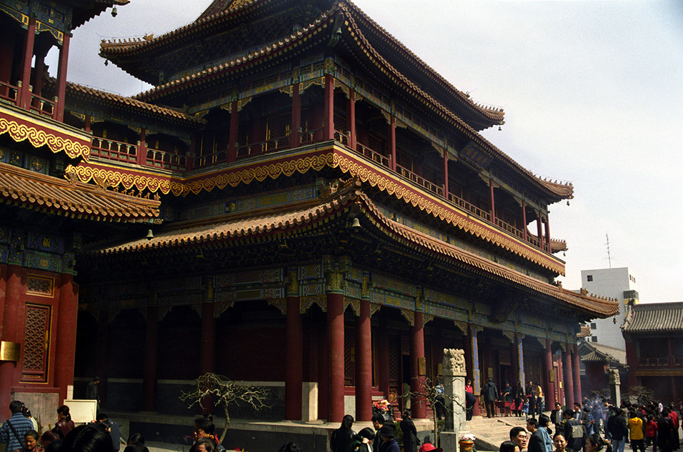 china/2001/lama_angle