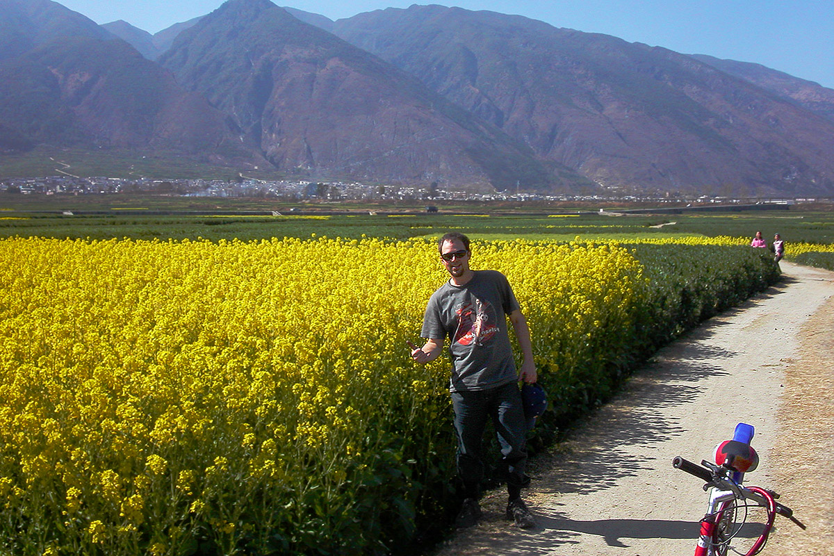 china/2004/dali_brian_flowers