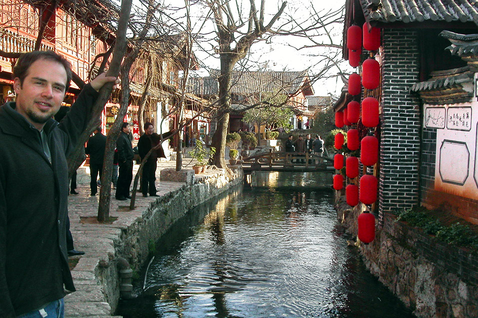 china/2004/lijiang_brian_stream_2