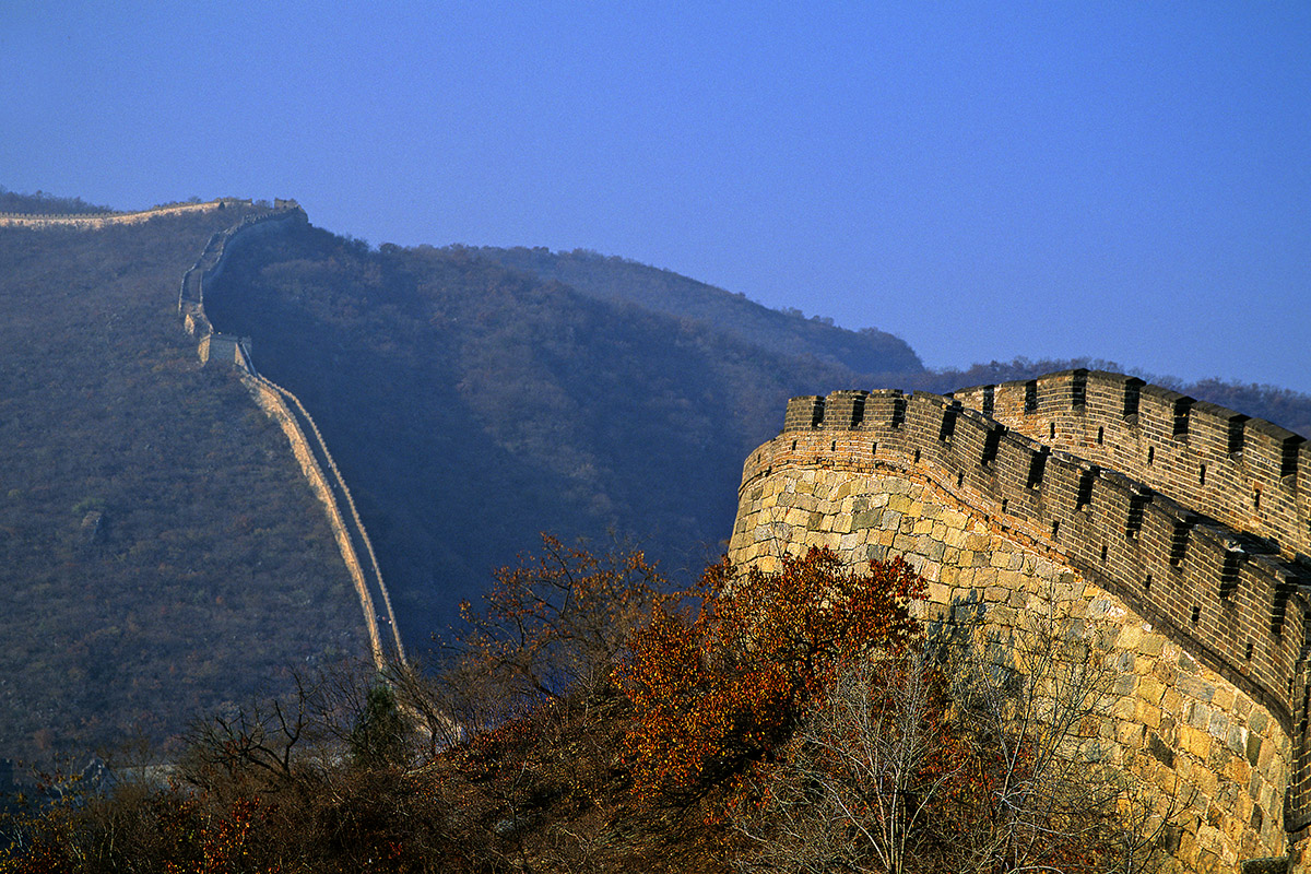 china/2004/mutianyu_distance_blue