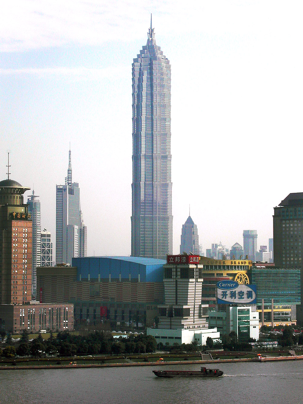 china/2004/shangha_pudong_jin_mao_vert