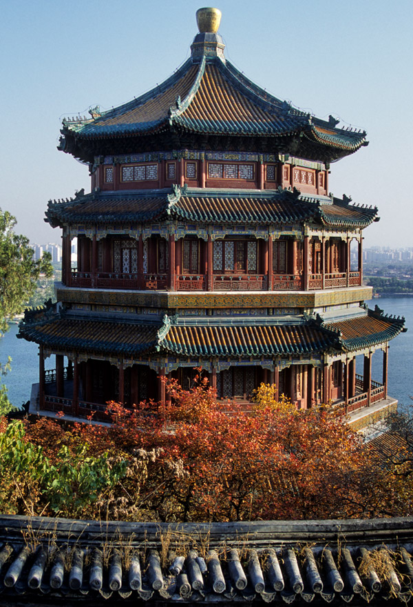 china/2004/sum_pal_tower_fragrance_buddha