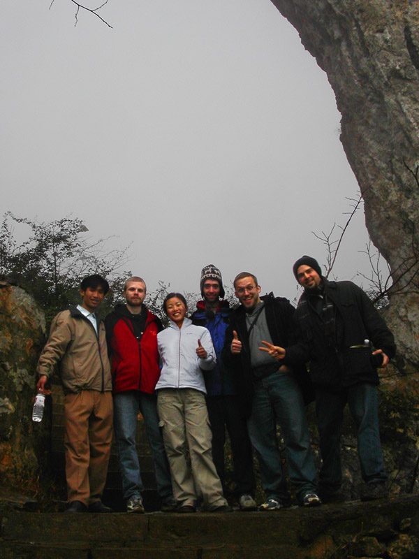 china/2004/yangshuo_moon_hill