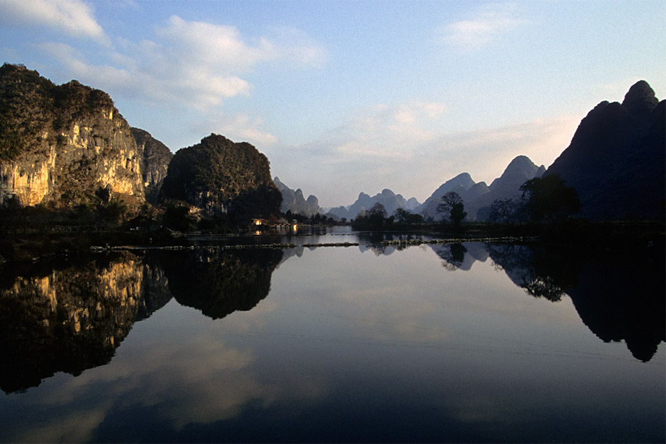 china/2004/yangshuo_reflection