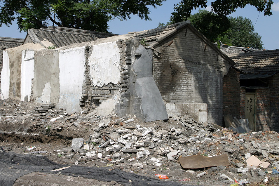 china/2006/beijing_hutong_destroy