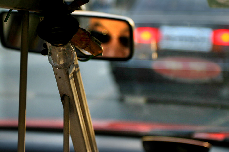 china/2006/beijing_taxi_mirror