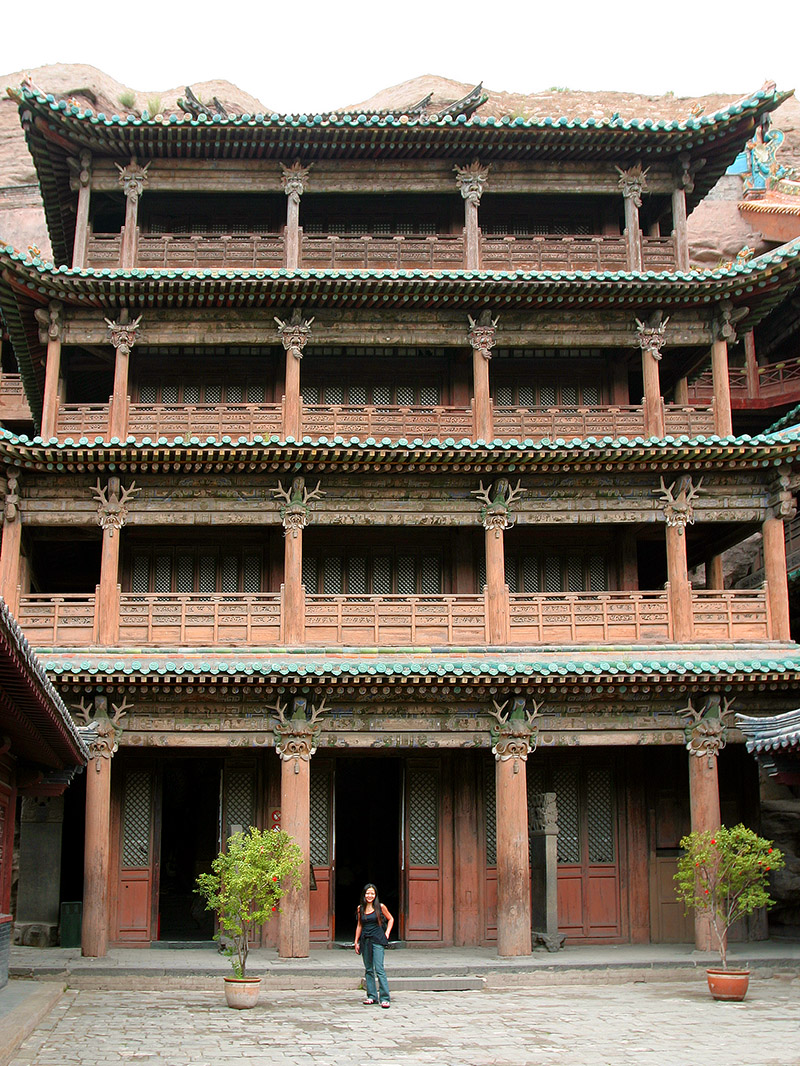 china/2006/datong_yungang_fasade_louise