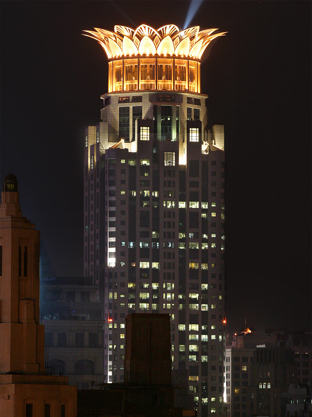 china/2006/shanghai_lotus_building_vert