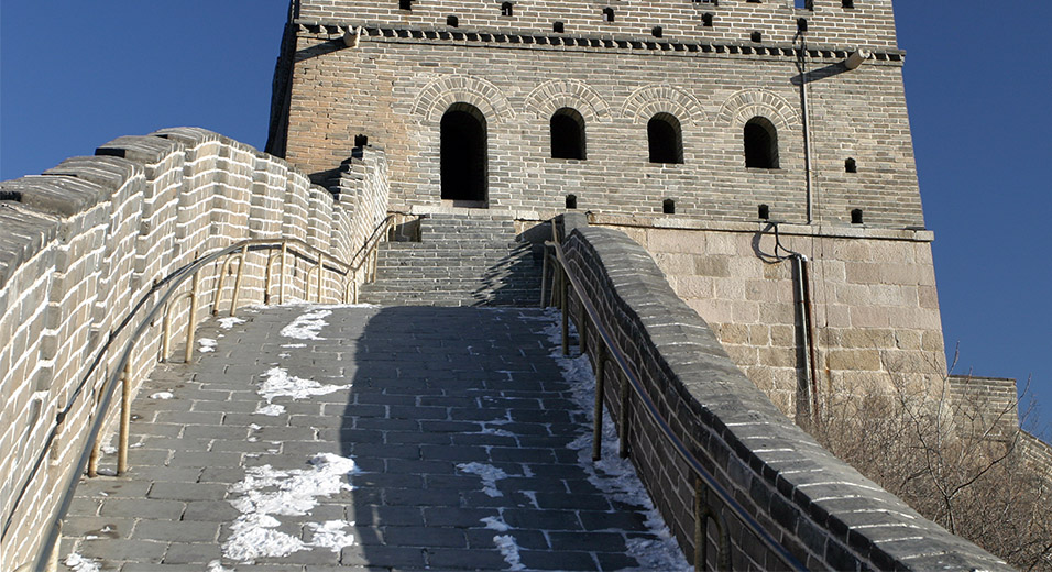 china/2007/badaling_tower_close_path