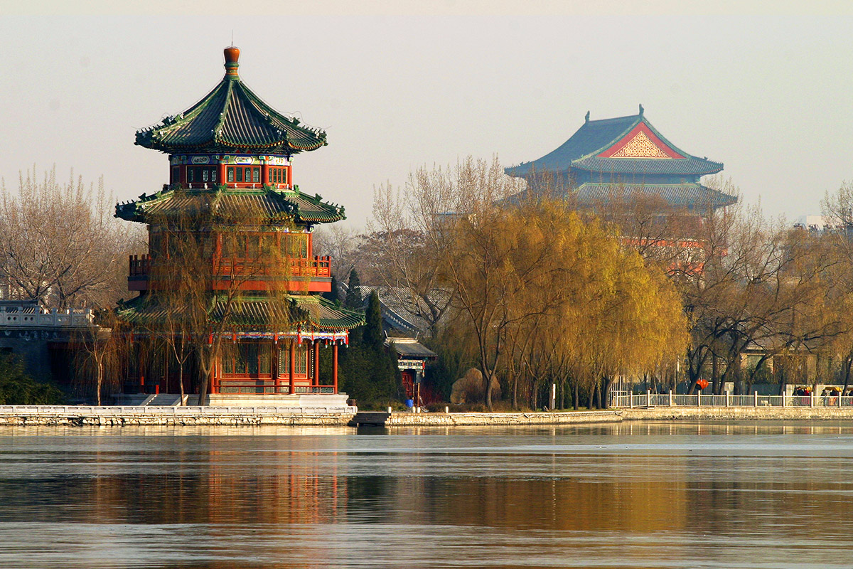 china/2007/beijing_houhai_pagoda_bell_tower