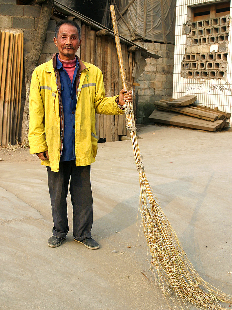 china/2007/fenghuang_honest_days_work_vert