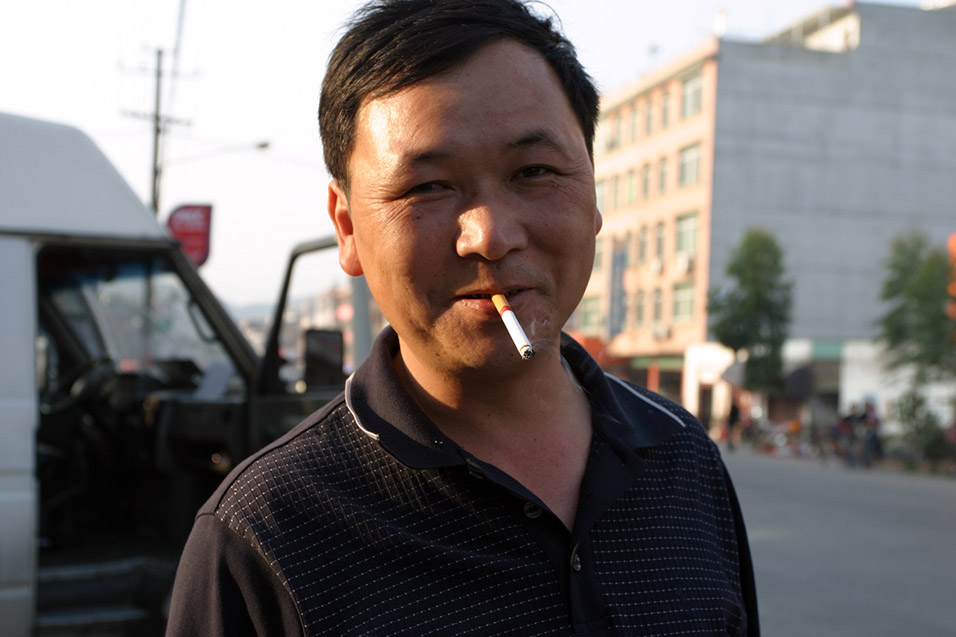 china/2007/hakka_bus_driver