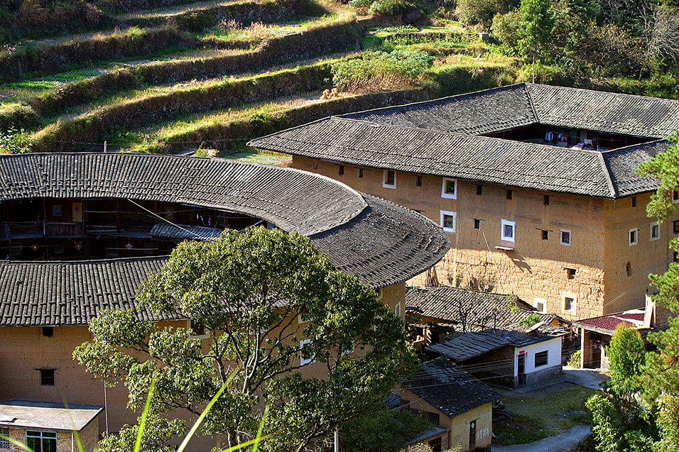 china/2007/tulou_round_square