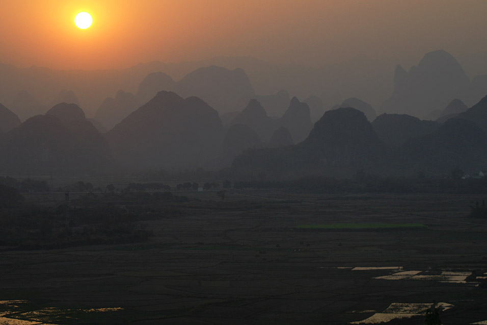 china/2007/yangshuo_shitoucheng_sunset_view_3