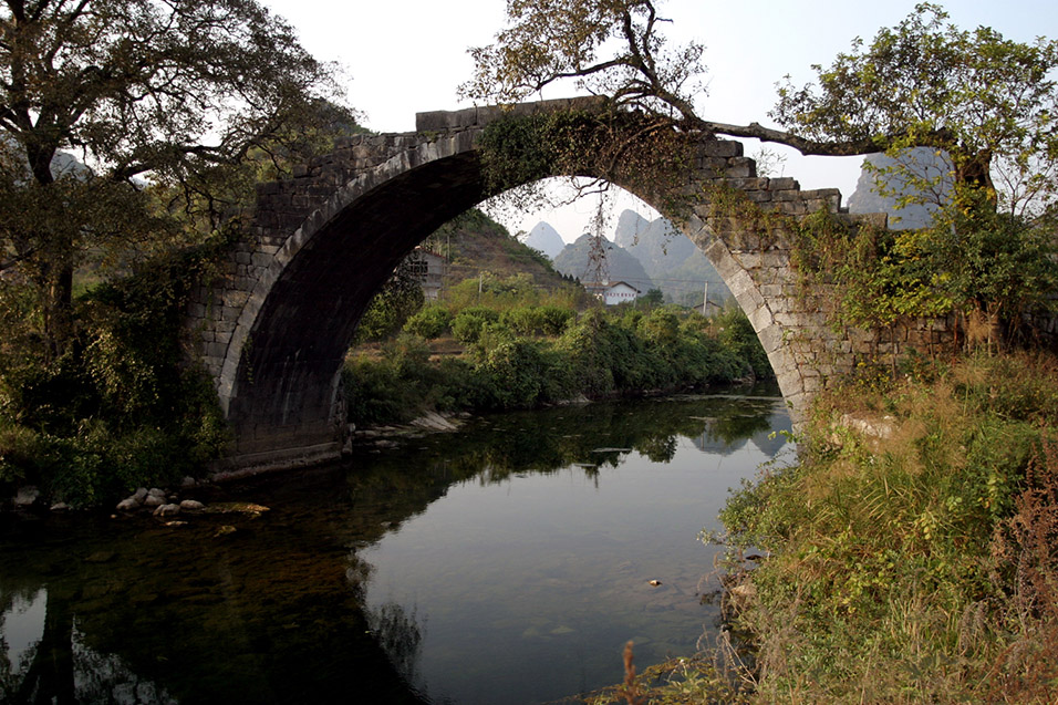 china/2007/yangshuo_yulong_fuli_bridge