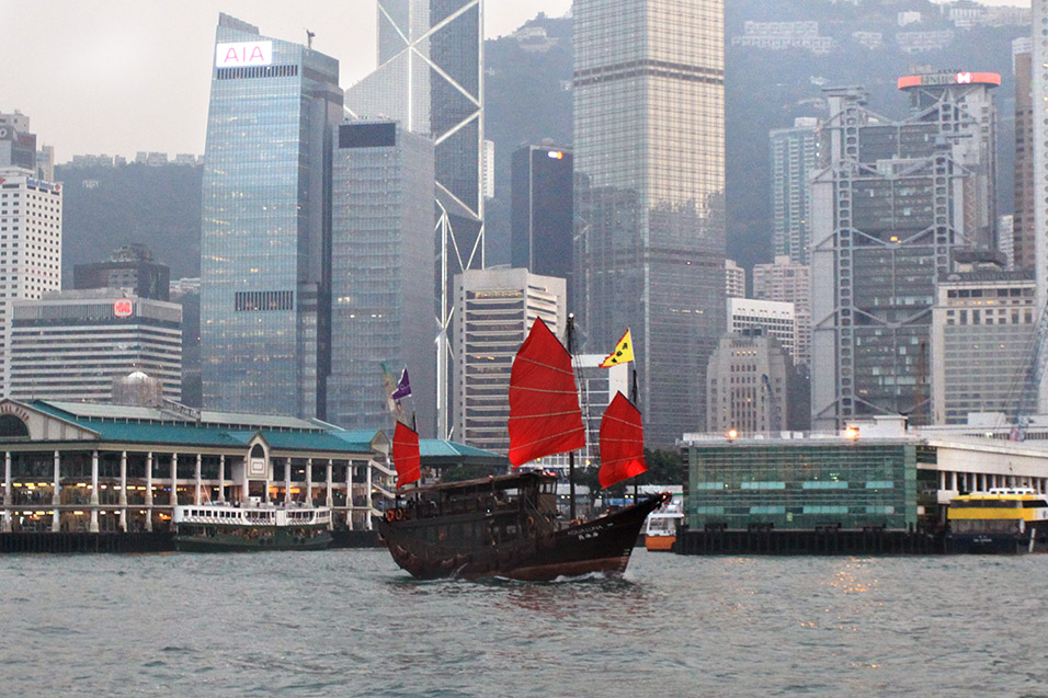 china/2012/hk_harbor_junk