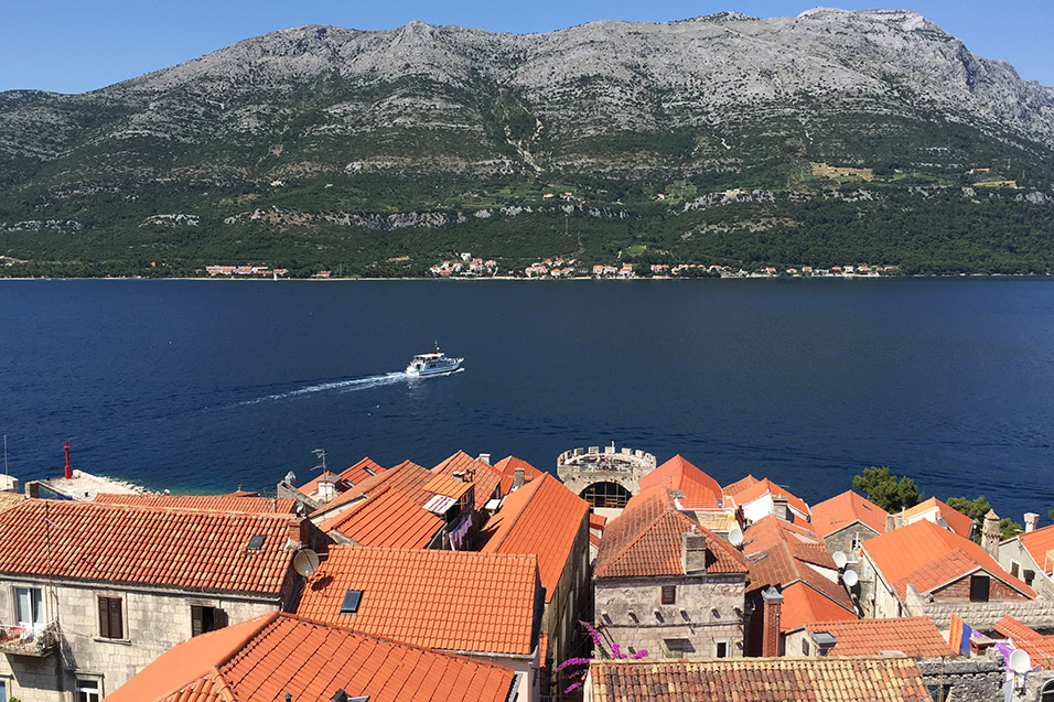 croatia/2016/korcula_straight_boat