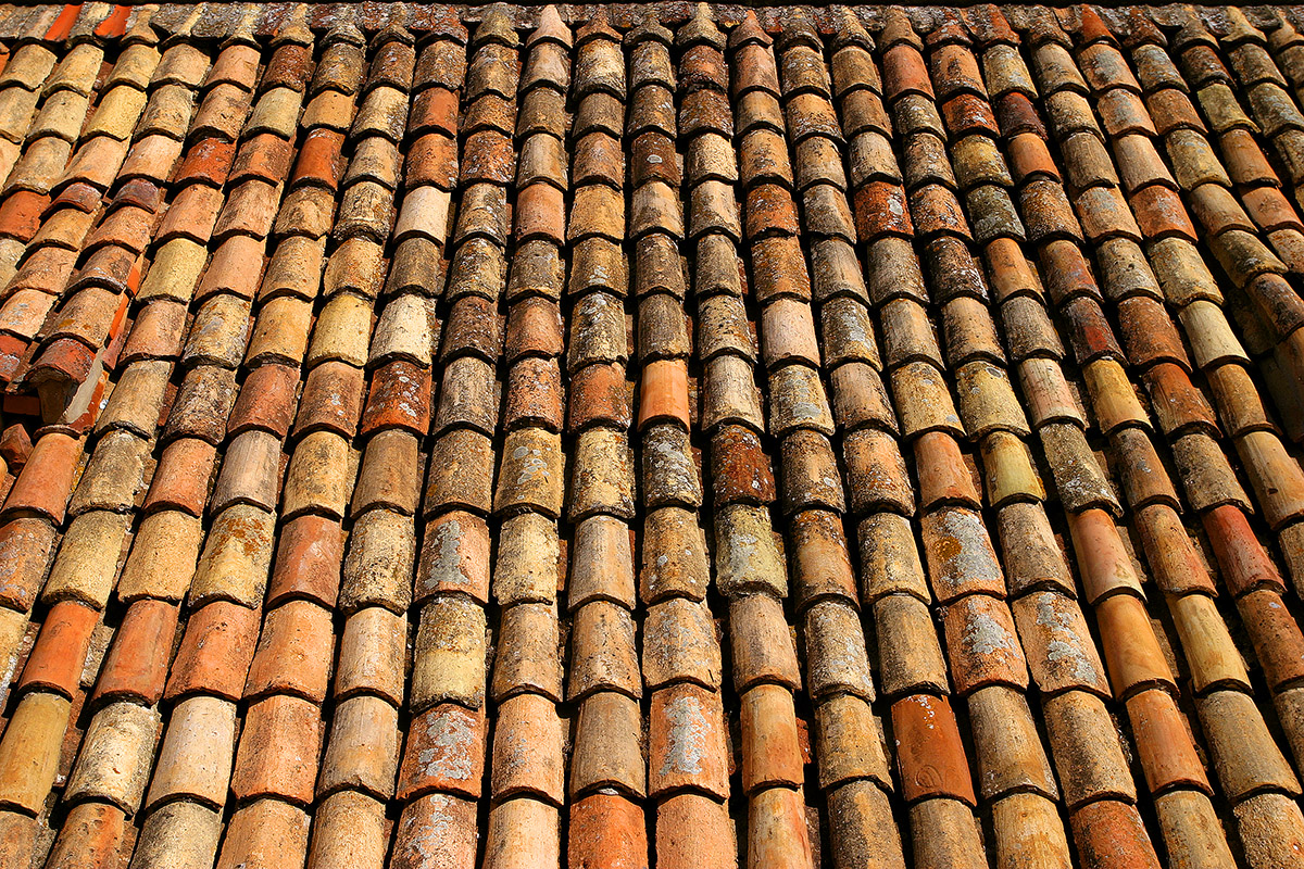 croatia/dubrovnik_roof_tiles