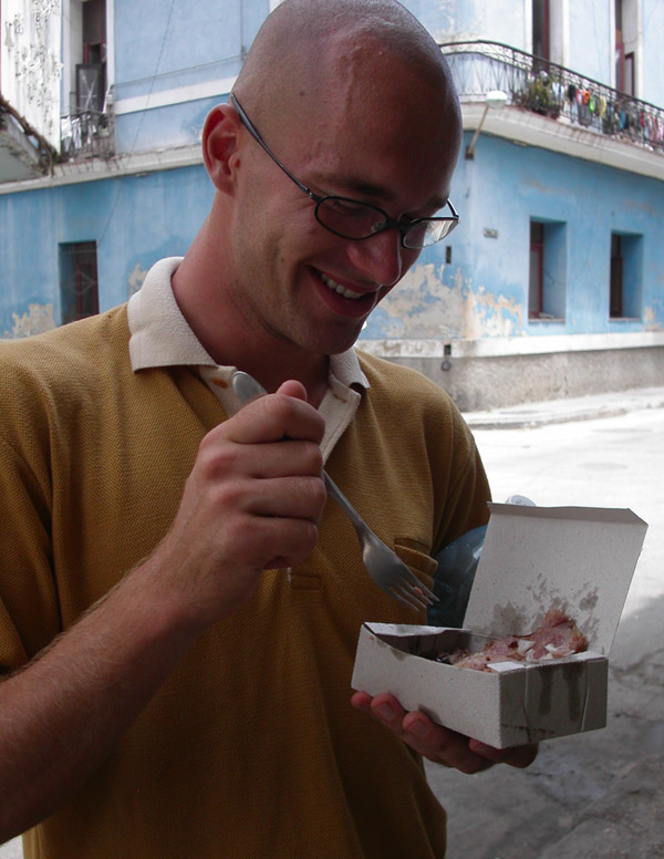 cuba/food_enrico_eating_box