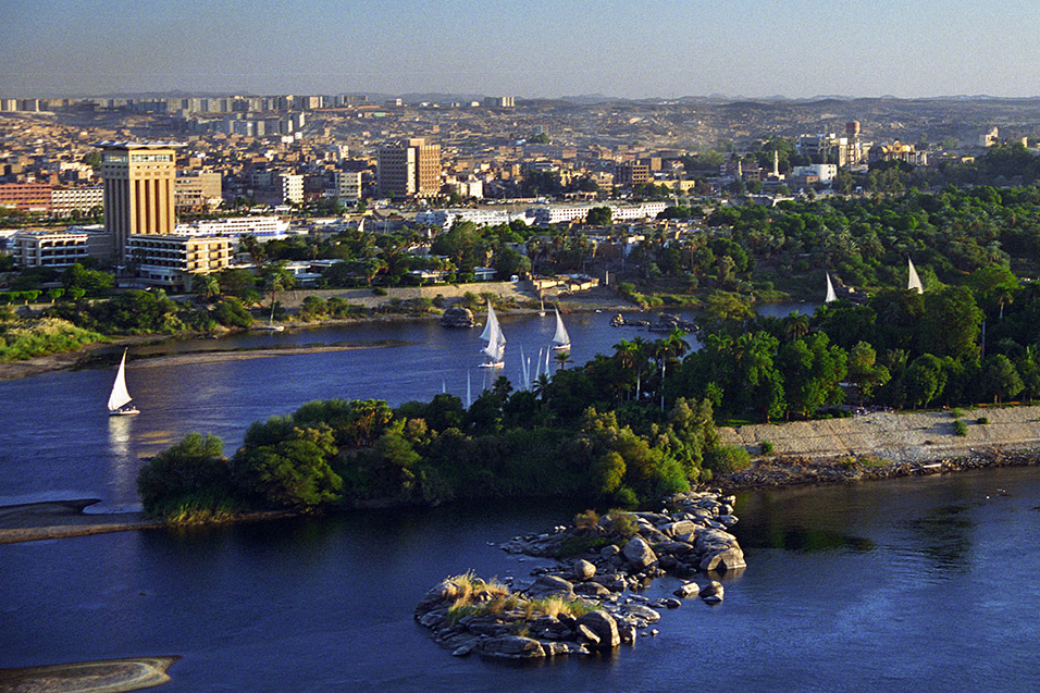 egypt/1996/aswan_feluca_1