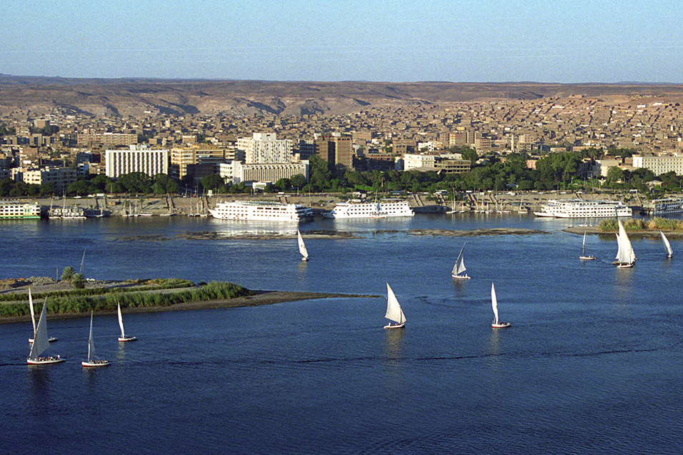 egypt/1996/aswan_feluca_2