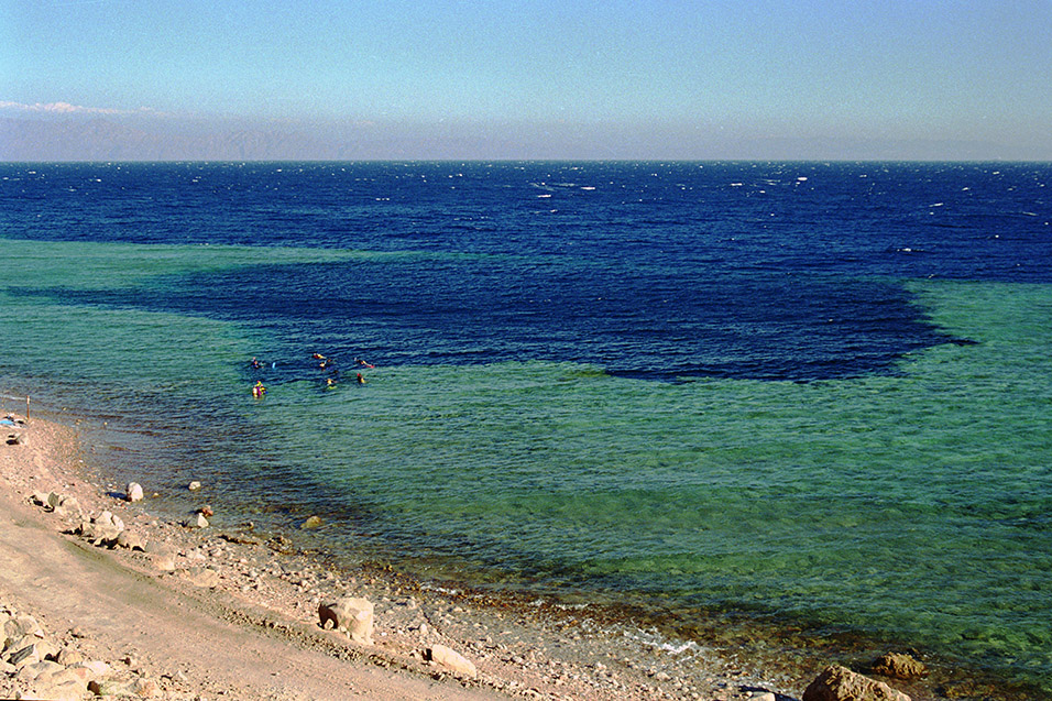 egypt/1996/dahab_blue_hole