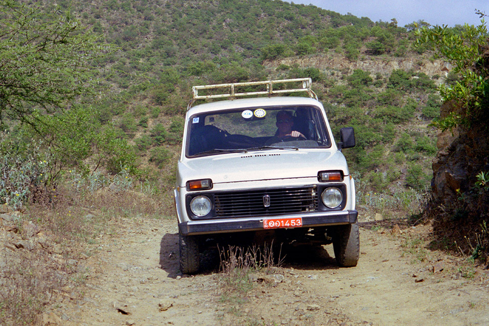 eritrea/niva_todd_driving