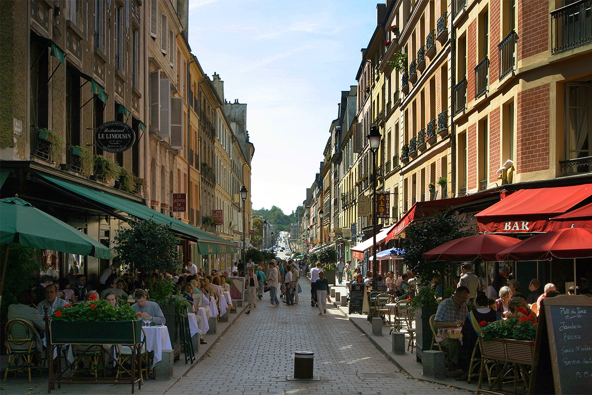 france/versailles_street_scene_2