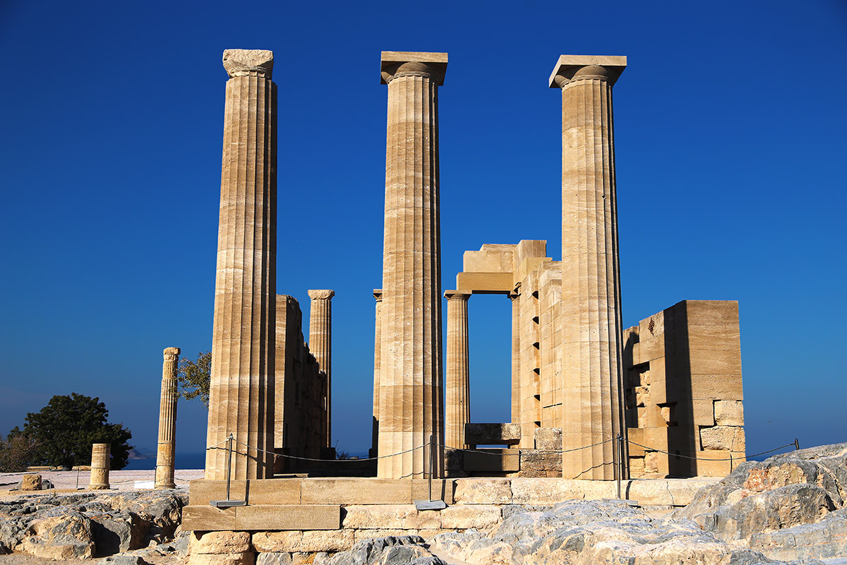 greece/athens_columns_close