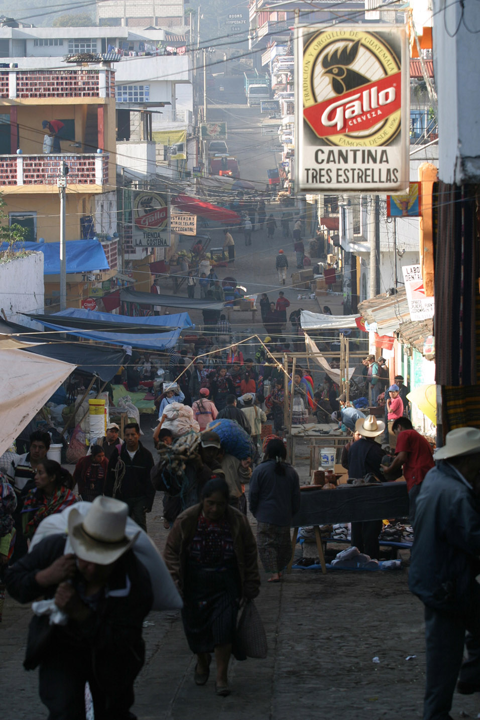 guatemala/chichi_road_view_2_vert