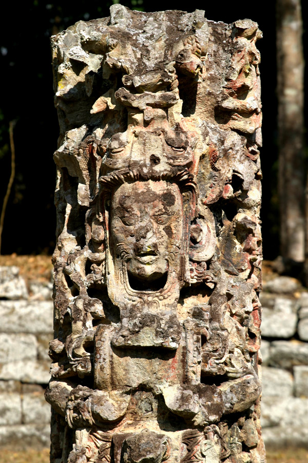 honduras/copan_stelae_eroded