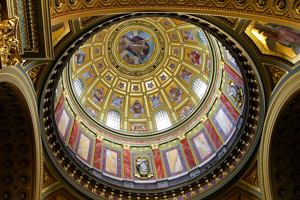 hungary/budapest_church_dome