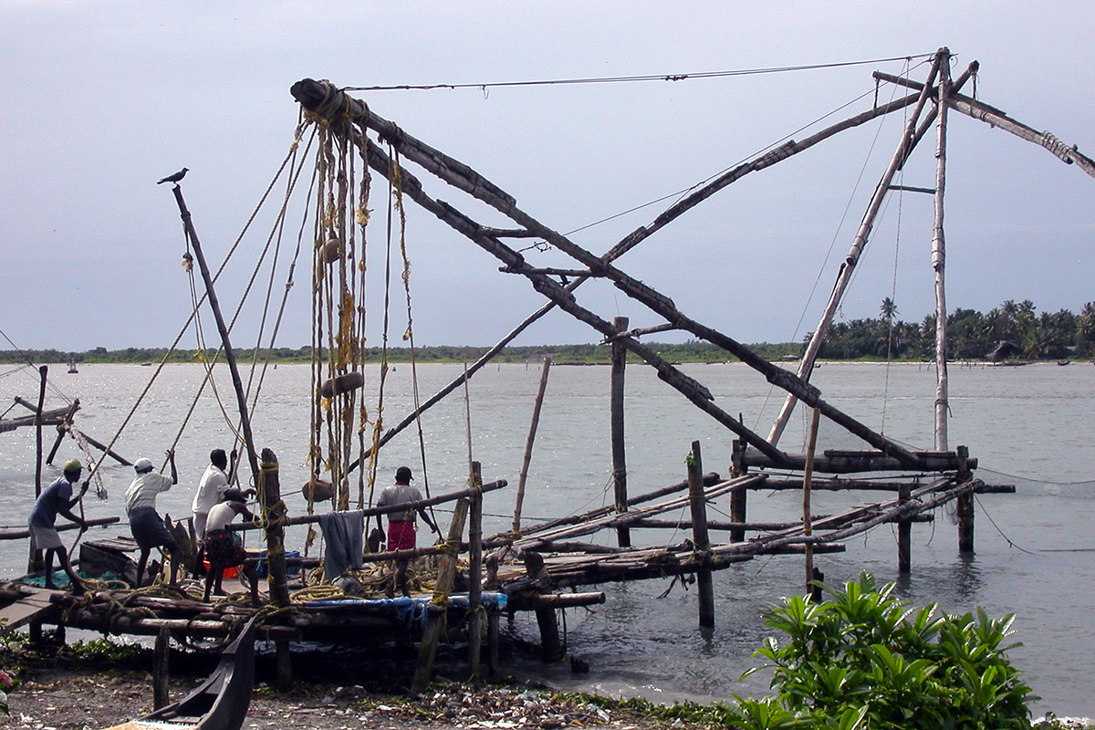 india/kerala_cochin_fishing_machine