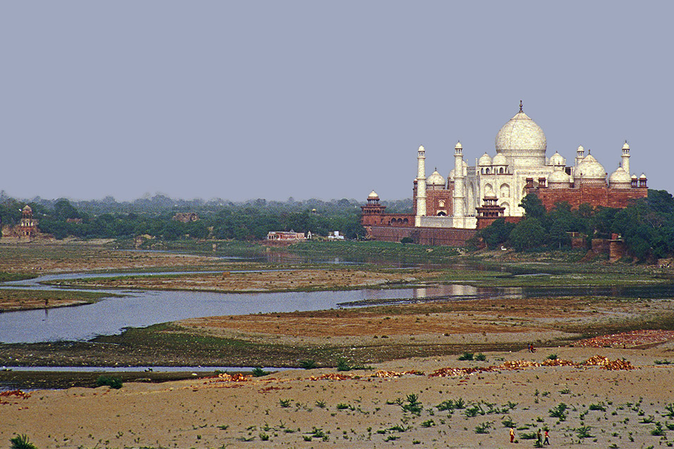 india/taj_distance