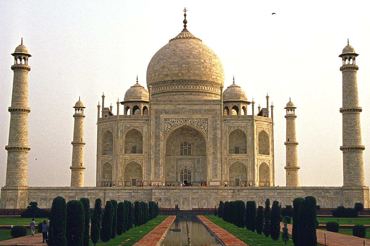 india/taj_down_slide