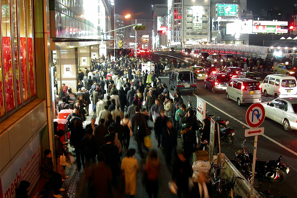 japan/2003/night_shinjuku_station