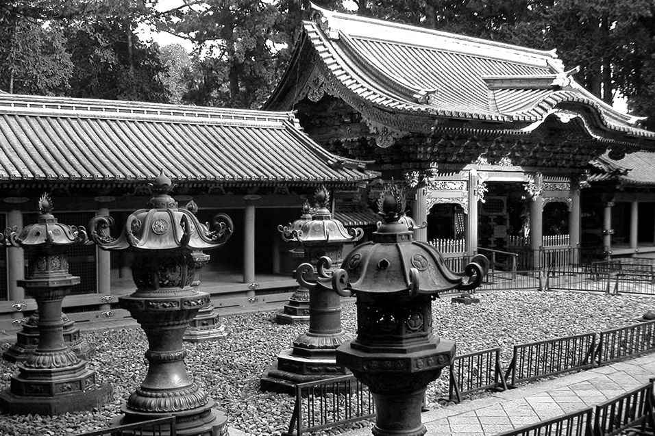 japan/2003/nikko_last_temple_entrance