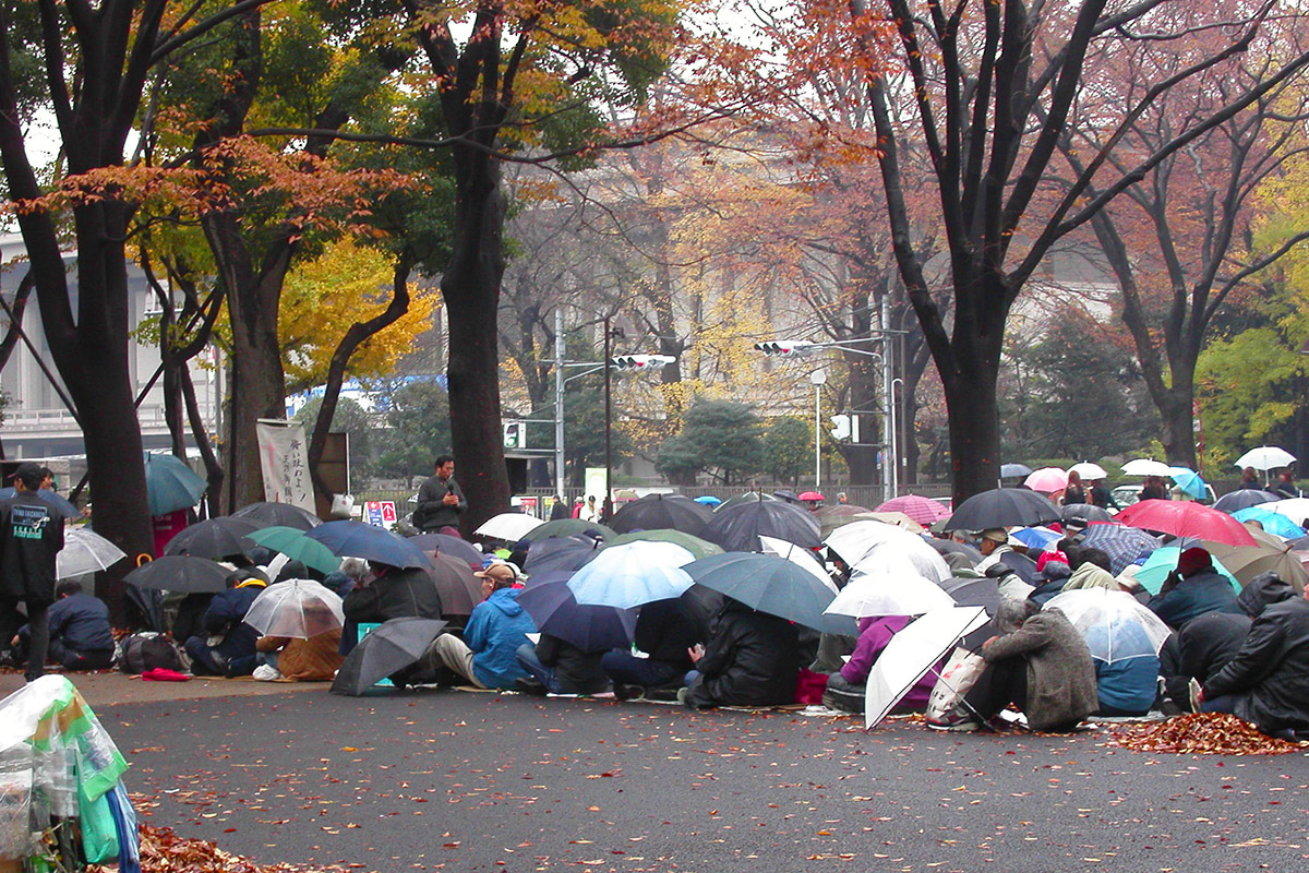 japan/2003/tokyo_homeless_food