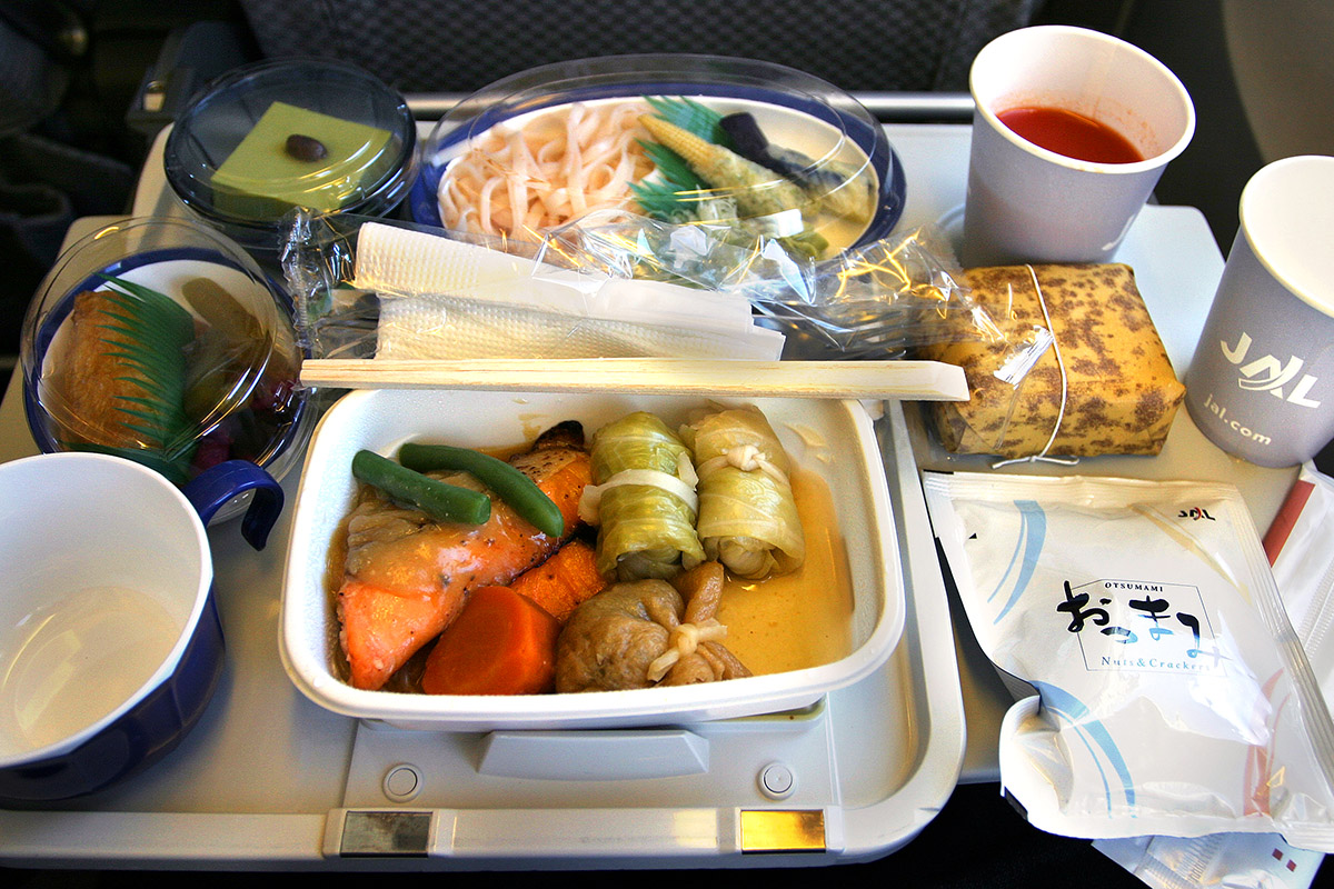 japan/2007/jal_food_y_class