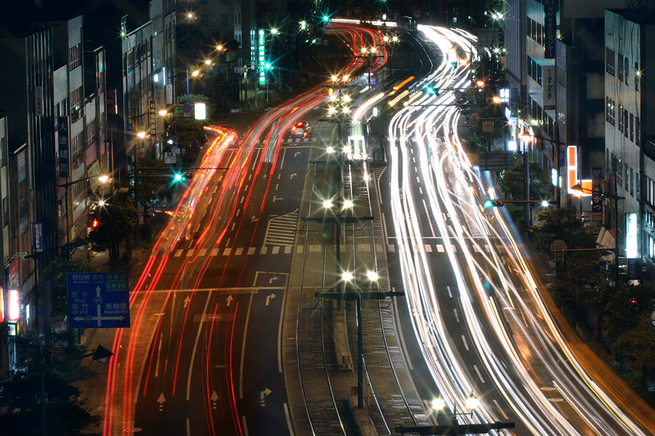 japan/2007/nagasaki_night_traffic