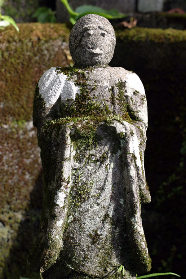 japan/2007/nagasaki_sculpture_vert