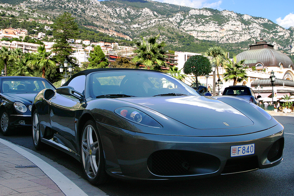 monaco/monaco_ferrari_close