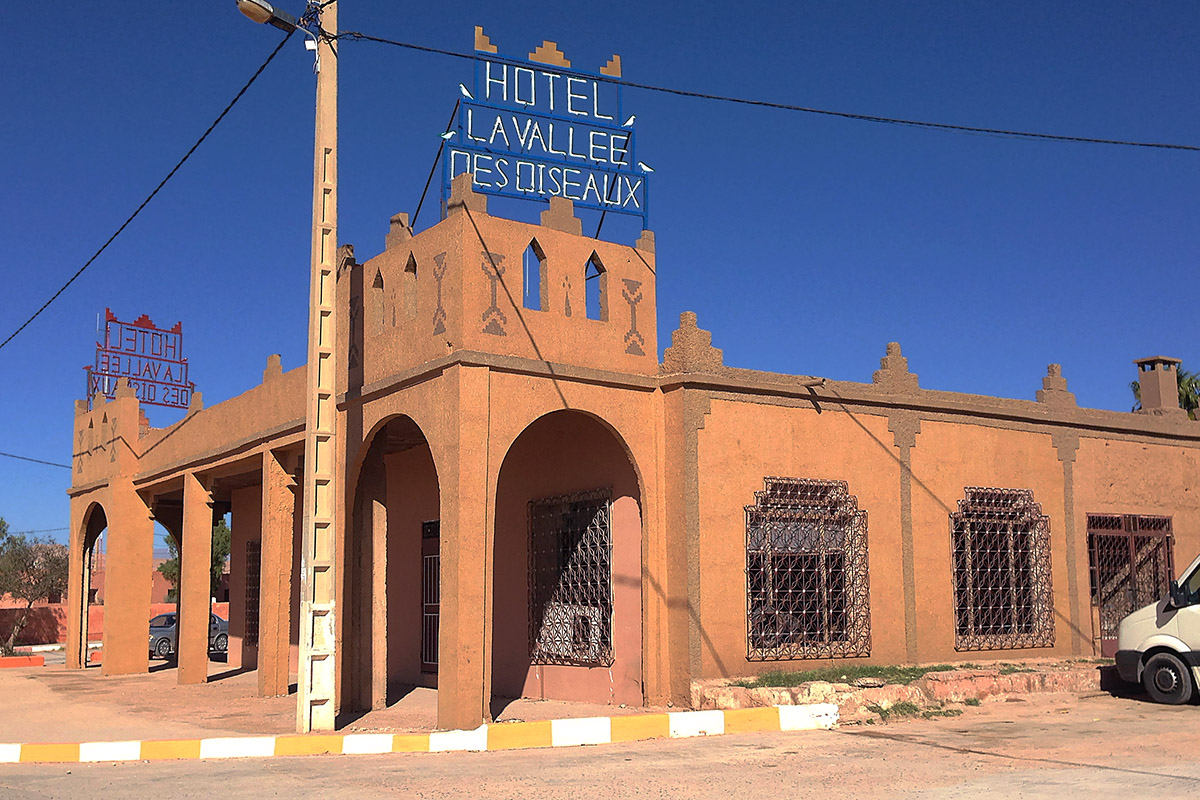 morocco/morocco_hillside_abandoned_casbah