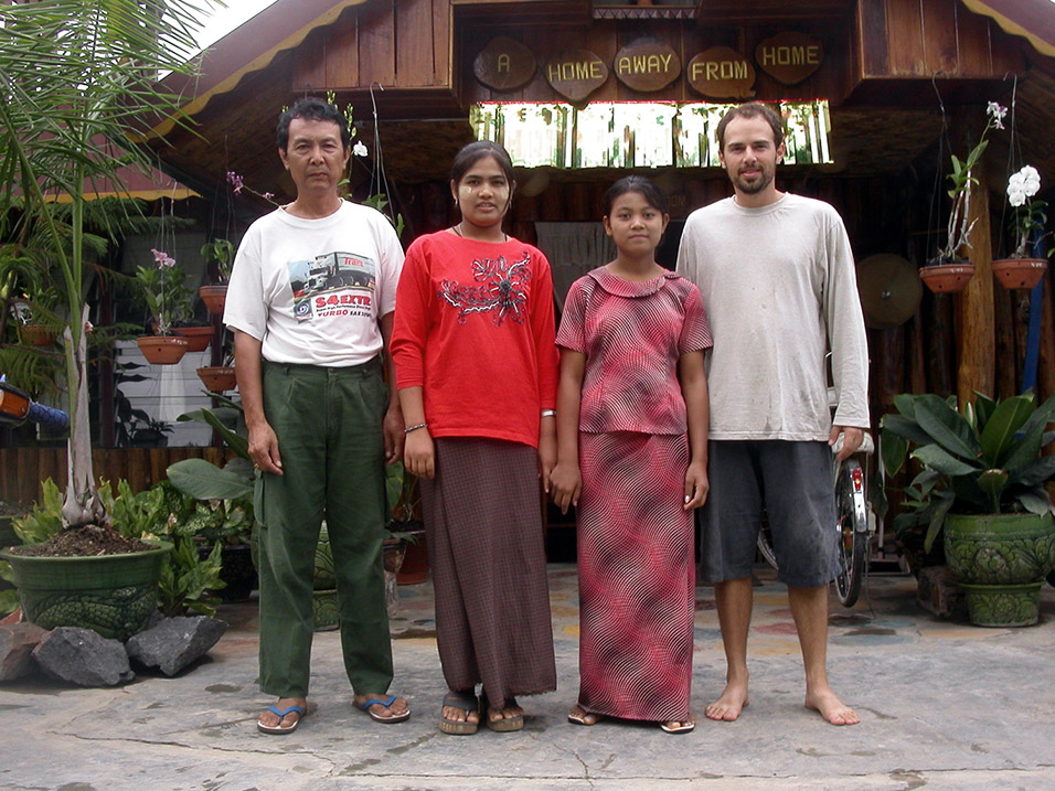 myanmar/inle_lake_aquarius